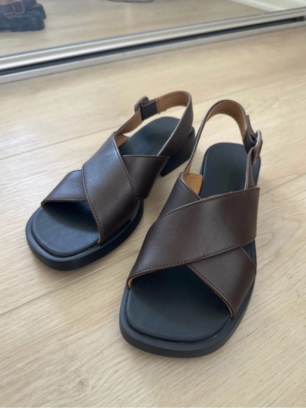 Camper Dana Sandals (Size 39)